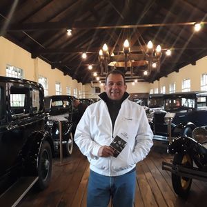 Meet your Posher, Gustavo